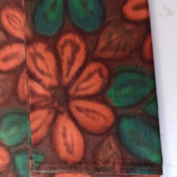Vintage Mid Century Fabric Napkins Flowers Red Orange Brown Green Set Of 4 - Picture 3 of 7